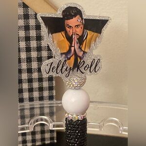 Jelly Roll Black and White Pen